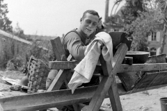 LC001933