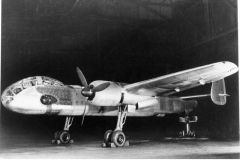 Bild 146-1996-027-05A